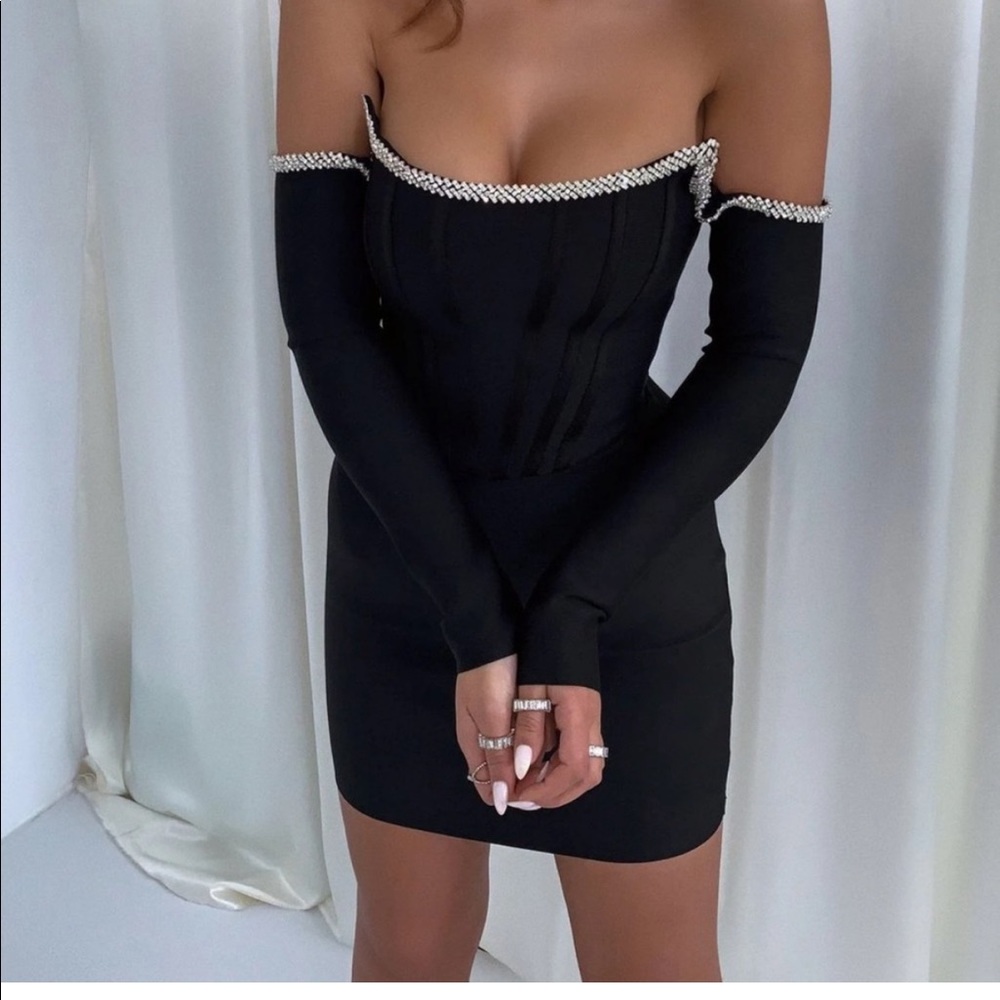 Bella Barnette off shoulder dress